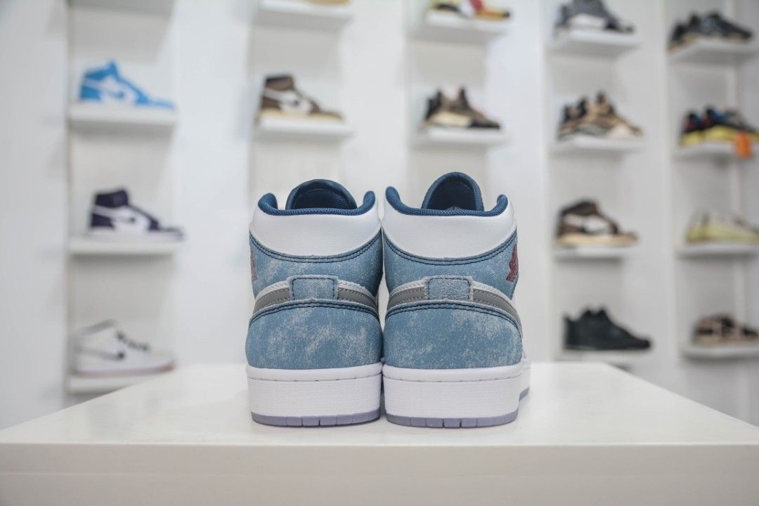 Air Jordan 1 Mid French Blue DN3706-401 Release Date