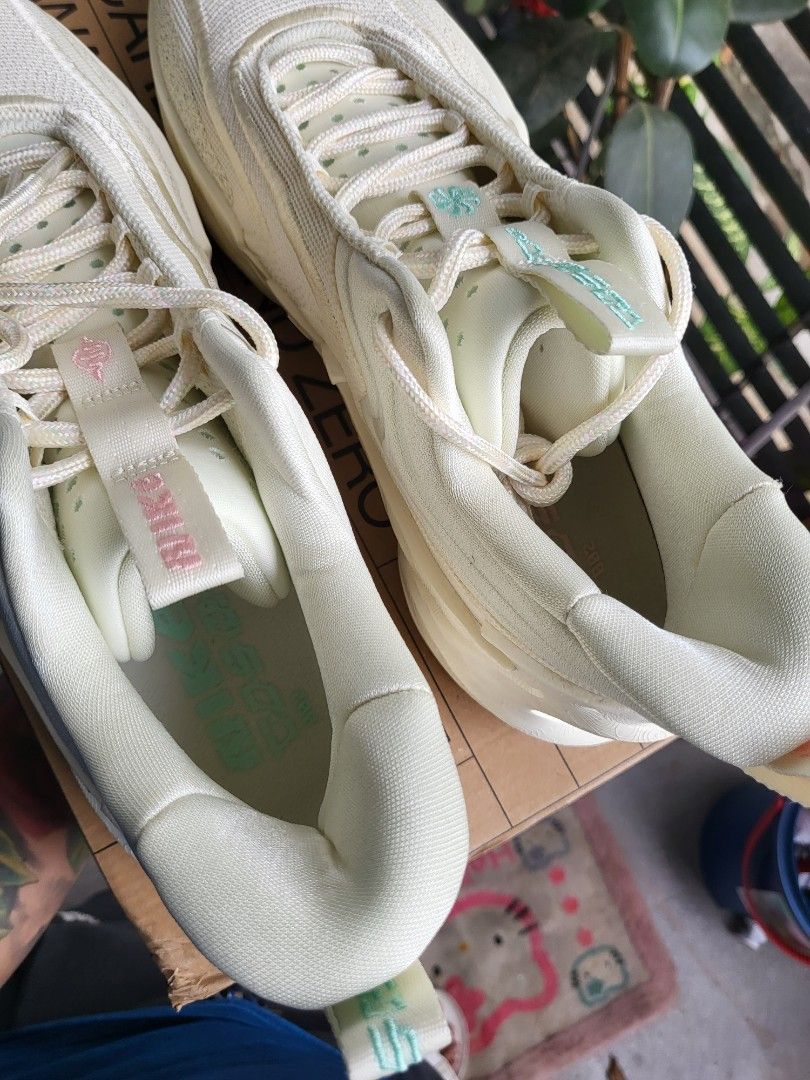 Nike cosmic unit 2 coconut milk limited (Category: Sneakers) located in Quezon City. Submitted by gabkarton (Listing ID 1200082223, Image 3). Description: for sale only nike cosmic unity 2 coconut milk size 9 bnds. brandnew not even fitted. with og box. srp 8195 my price 6500 100% authentic or double your money back.