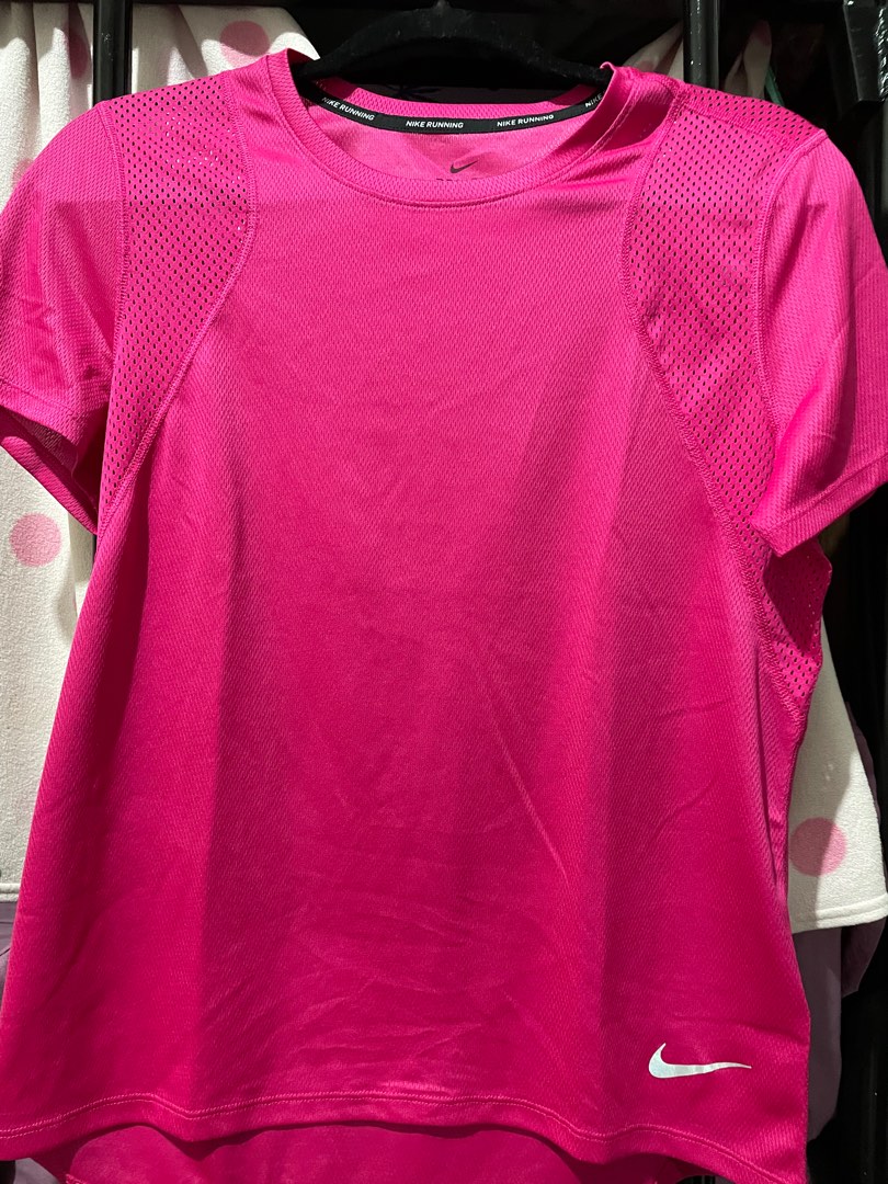 Nike Dri fit Shirt, Women's Fashion, Activewear on Carousell