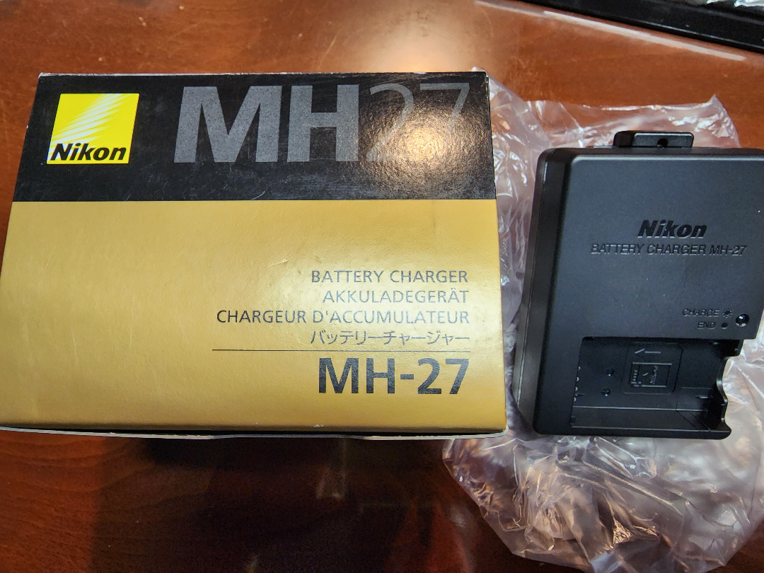 Nikon MH27 battery charger, Photography, Cameras on Carousell