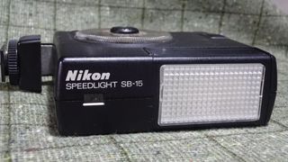 Nikon Speedlight SB-15 camera flash