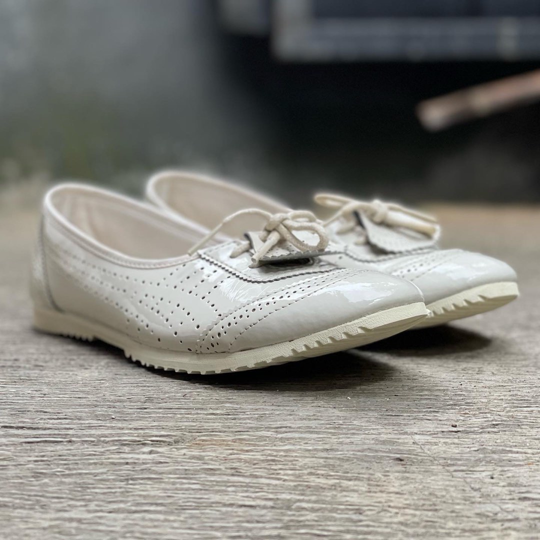 asics for overpronators