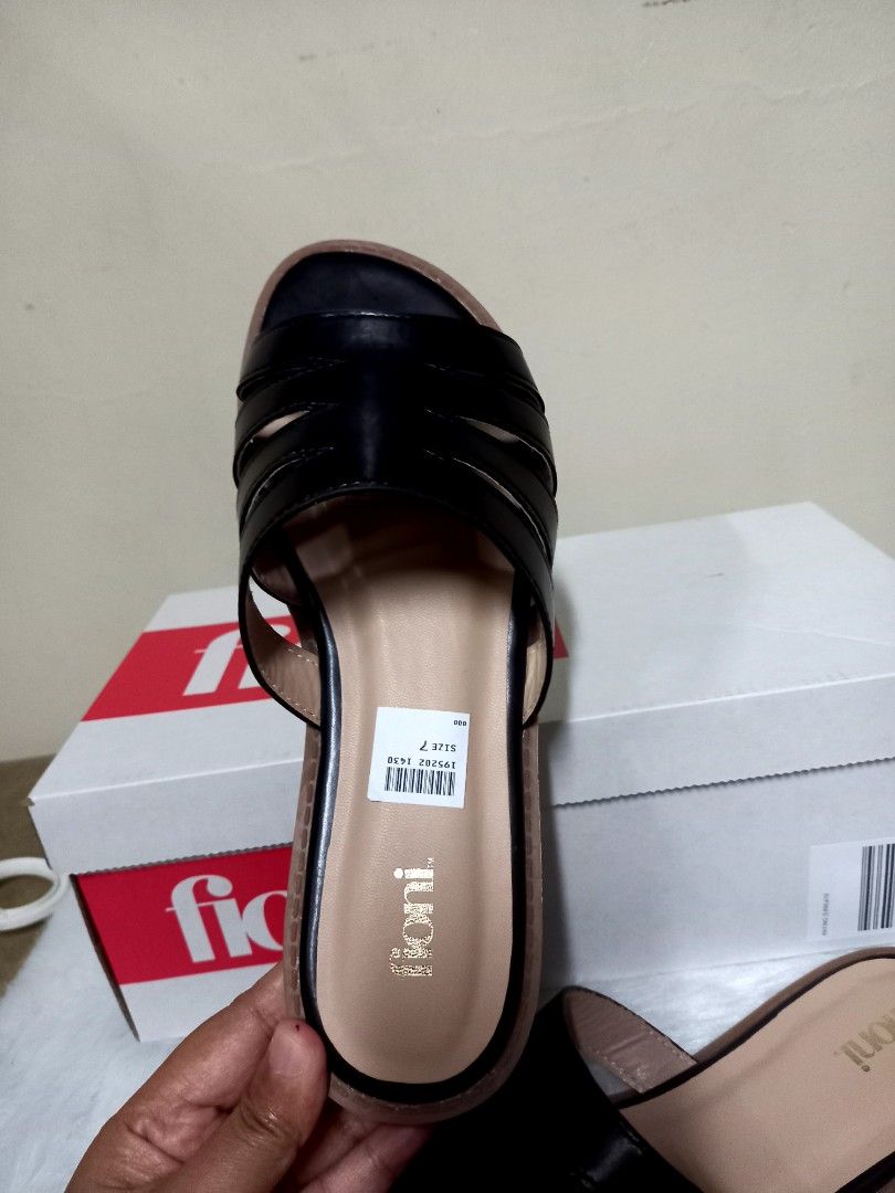 payless shoes nike