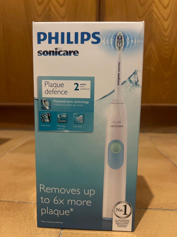 Philips Electric toothbrush, Beauty & Personal Care, Oral Care on Carousell