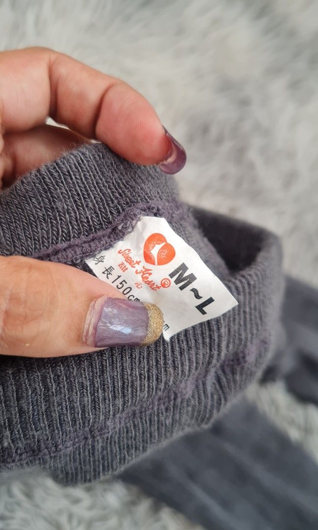 Pre owned: gray tights (for cold weather) (Category: Other Bottoms) located in Binan City. Submitted by thefayeshop (Listing ID 1200095622, Image 3). Description: fits M-L.