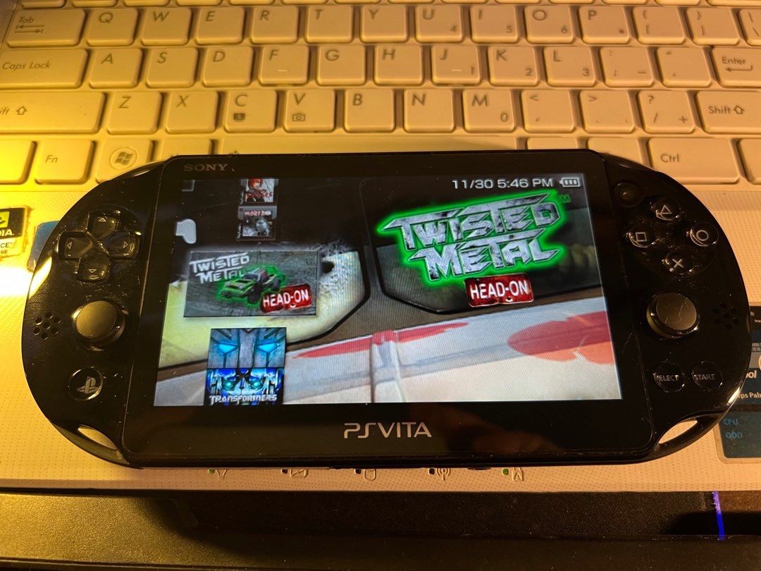 PS Vita Model 2000(can play PSP+PS1 games), Video Gaming, Video Game