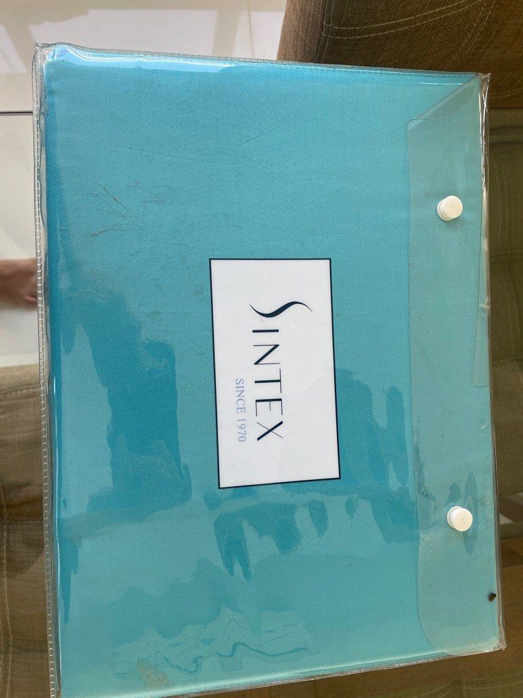 Queen quilt cover set, Furniture & Home Living, Bedding & Towels on