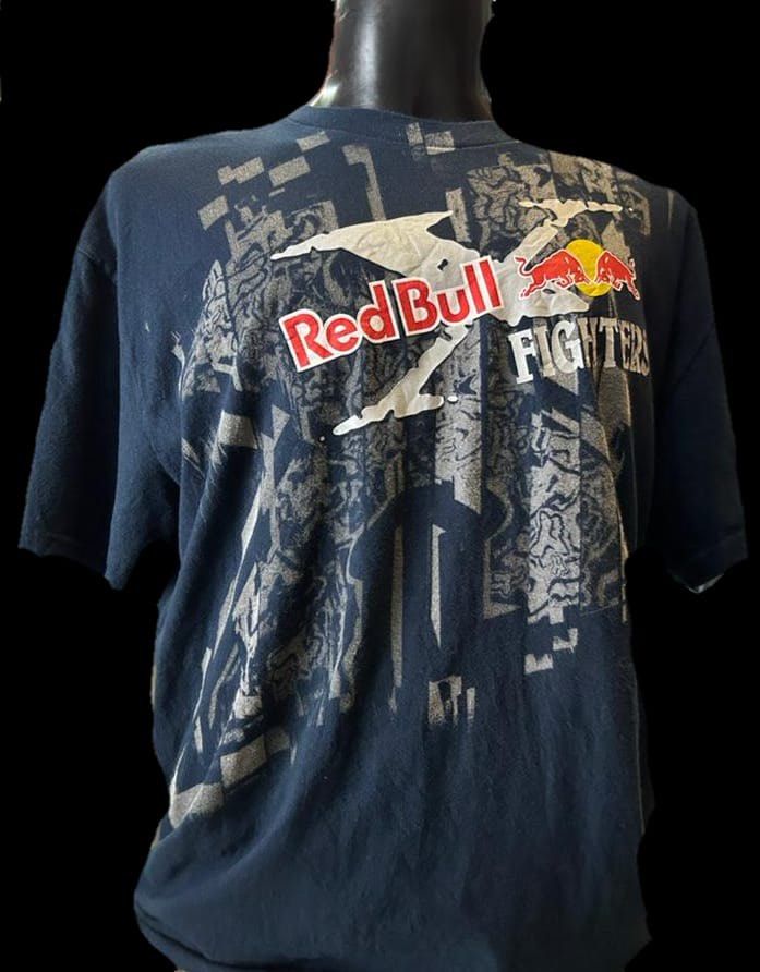 Redbull, Men's Fashion, Activewear on Carousell