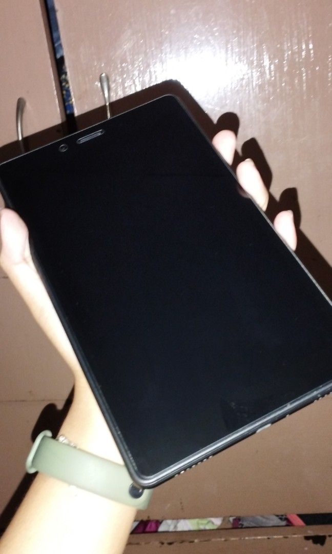 SAMSUNG Tab A 8.0 2019 (Category: Android) located in Quezon City. Submitted by leonaUrie (Listing ID 1200181064, Image 1). Description: 2/32 LTE sim slightly Used RUSHH rfs:Upgrade.