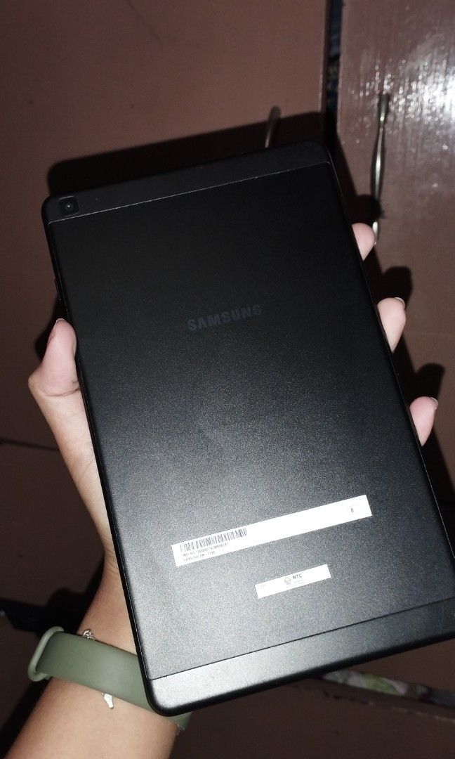 SAMSUNG Tab A 8.0 2019 (Category: Android) located in Quezon City. Submitted by leonaUrie (Listing ID 1200181064, Image 2). Description: 2/32 LTE sim slightly Used RUSHH rfs:Upgrade.