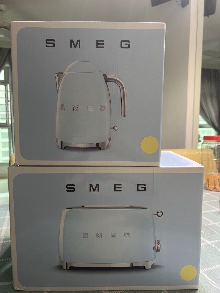 SMEG kettle and toaster set in CREAM, TV & Home Appliances, Kitchen