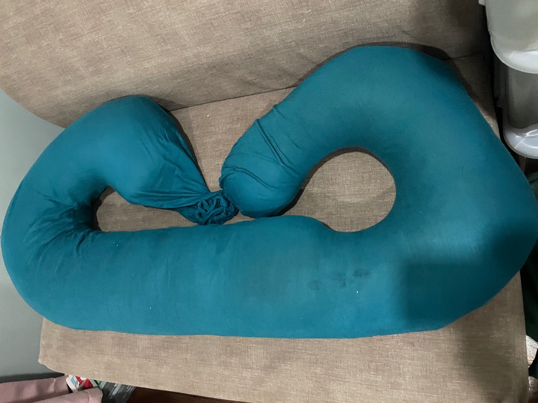 Snug a hug maternity pillow, Babies & Kids, Maternity Care on Carousell