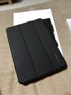 Spigen Case (iPad Pro 11”)