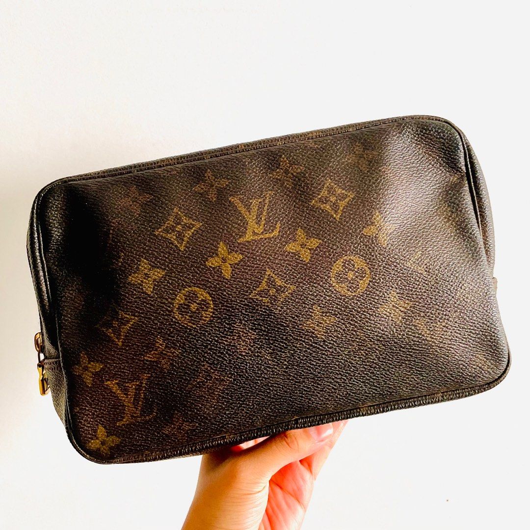 Louis Vuitton LV Trousse 23, Luxury, Bags & Wallets on Carousell