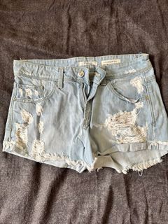 (Category: ) located in . Submitted by loveditemsbyja (Listing ID 1200084375, Image 1). Description: .
