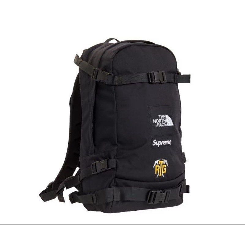 Supreme TNF RTG Backpack (Category: Backpacks) located in Las Pinas. Submitted by DC.OneStopShop (Listing ID 1200157159, Image 3). Description: PRE-ORDER✅ ▪️Supreme TNF RTG Backpack 🚢 Free shipping Vietnam to Ph ⭐️Place your order now⭐️ 🎁ETA: Dec 30.