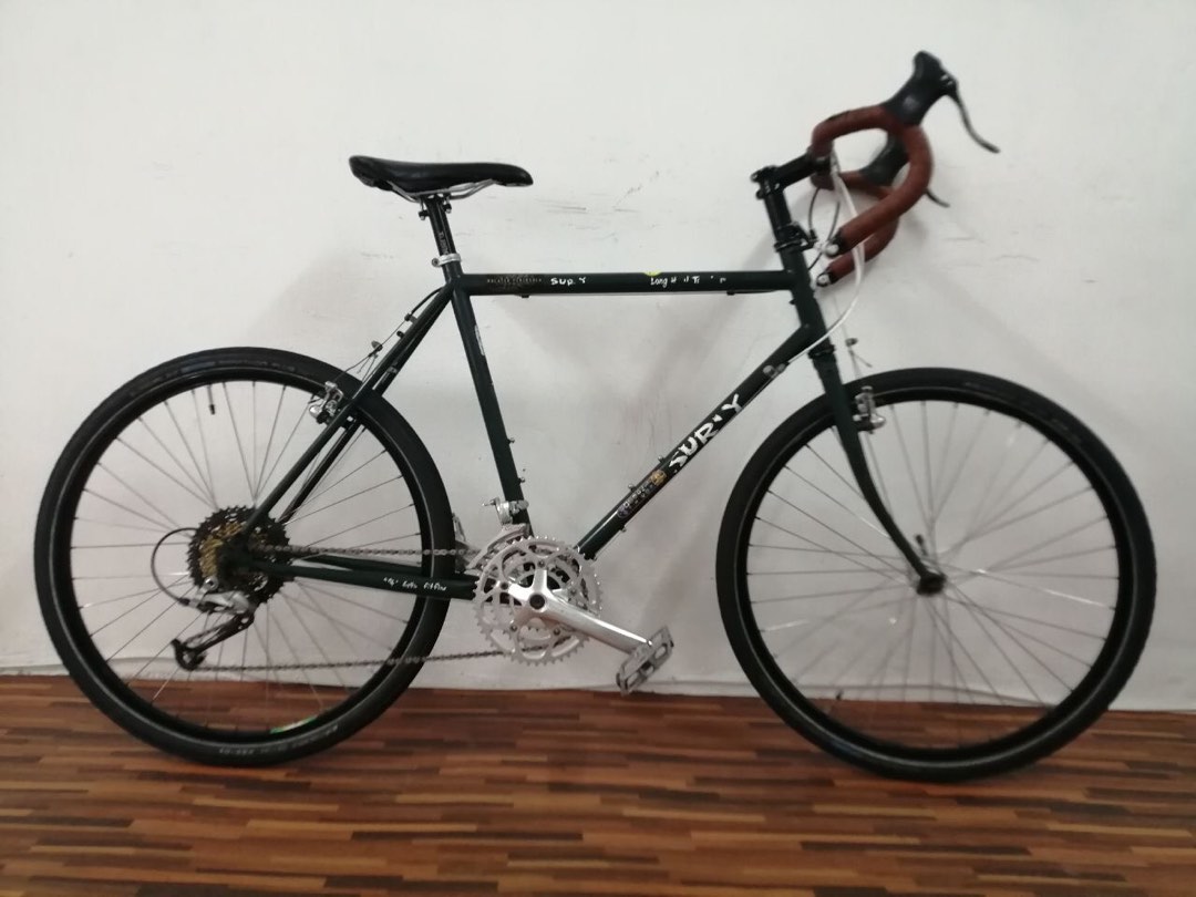 Surly Touring Bike Size 52, Sports Equipment, Bicycles & Parts