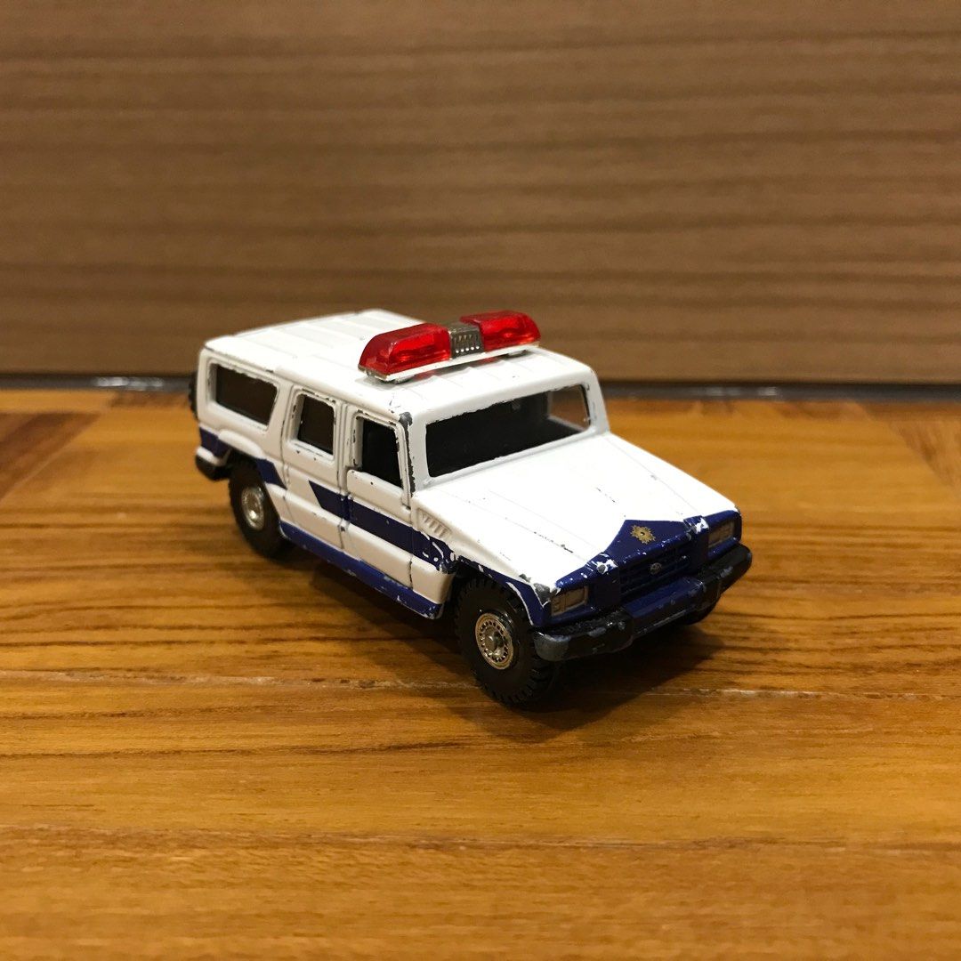 Tomica toyota mega cruiser store