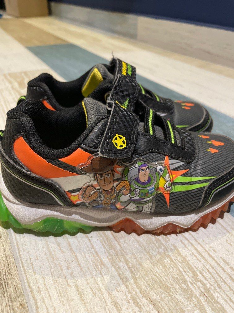 Toy story boys discount shoes