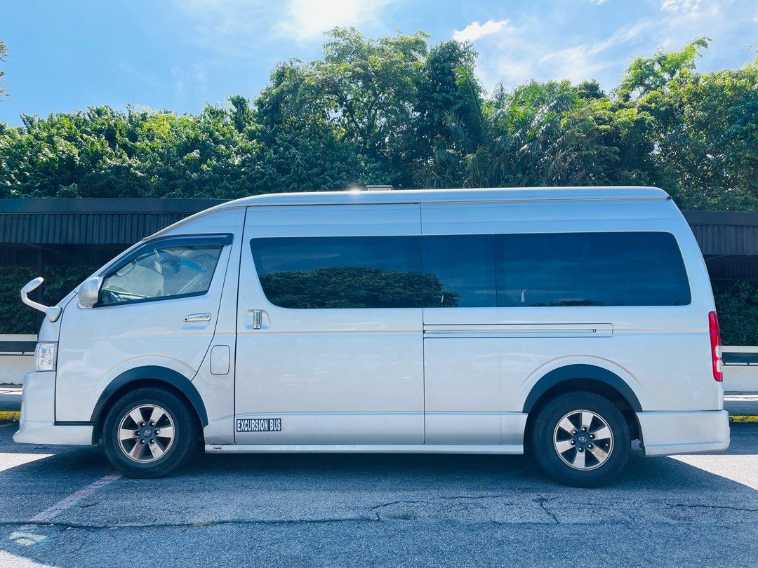 Toyota Hiace Commuter 2.8 GL Auto, Cars, Commercial Vehicles, Used on