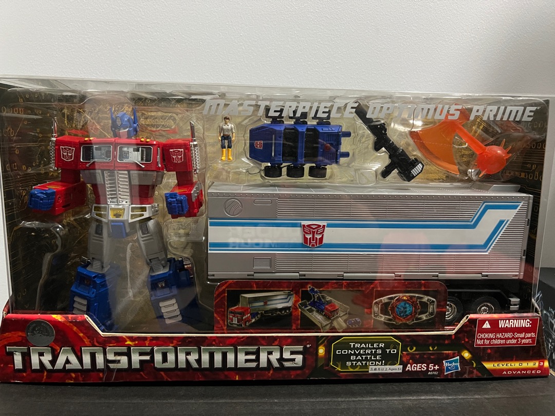 Transformers Hasbro Toys R Us exclusive MP10 Masterpiece Optimus Prime