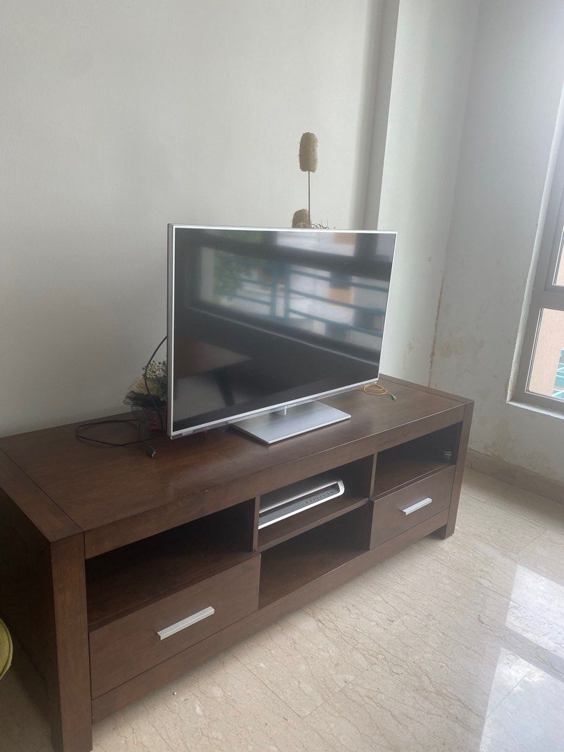 TV (heavy wood), Furniture & Home Living, Furniture, Shelves