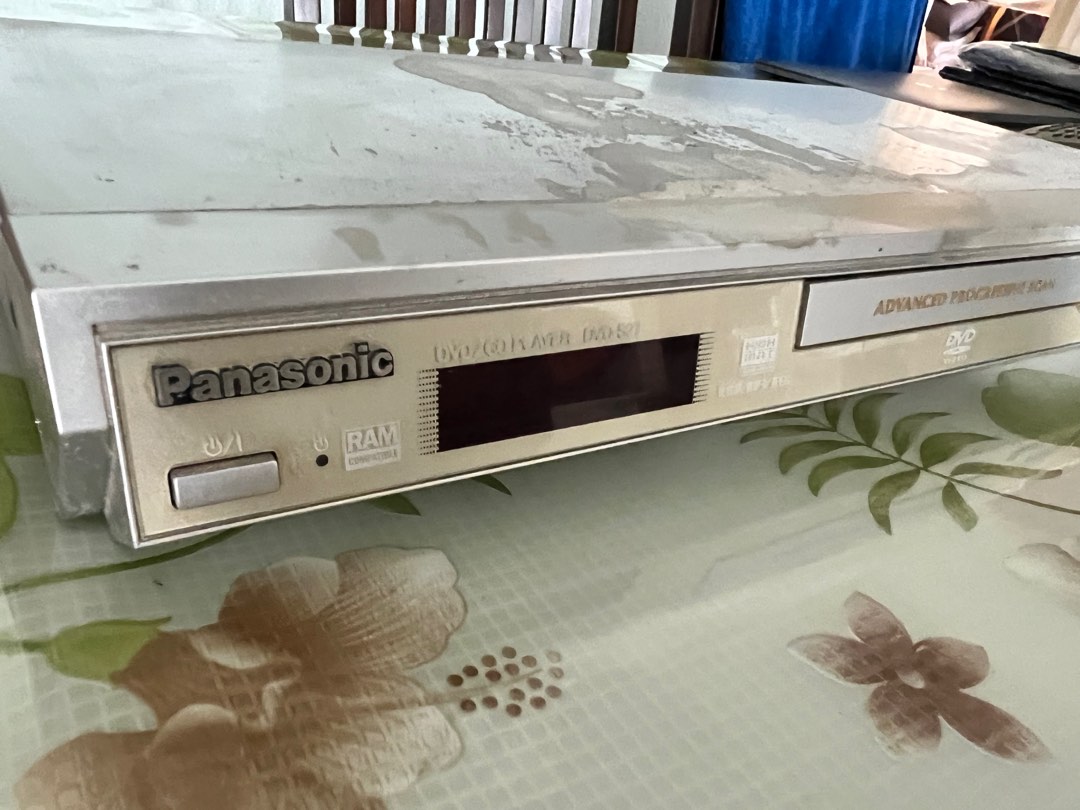 Used Panasonic DVD/CD player, TV & Home Appliances, TV & Entertainment