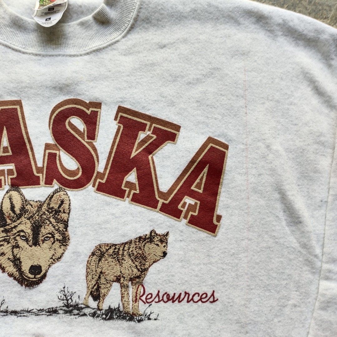 VINTAGE HABITAT WOLVES, Men's Fashion, Tops & Sets, Hoodies on Carousell