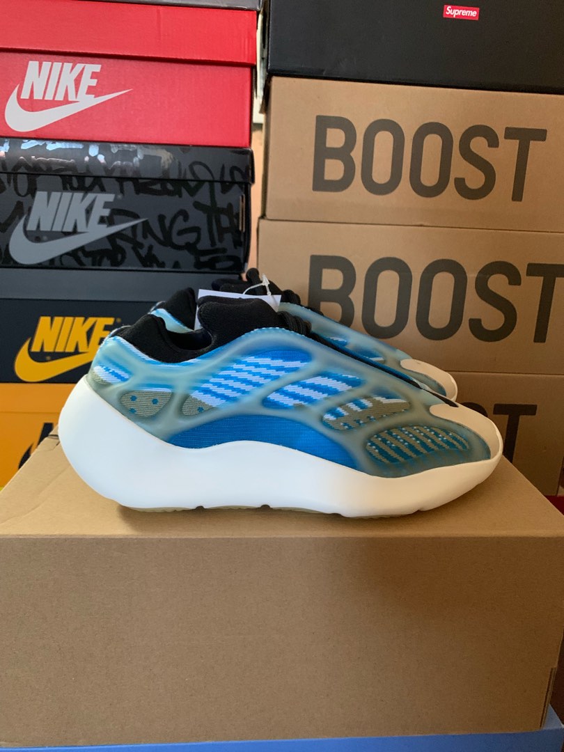yeezy 500 v3 arzareth