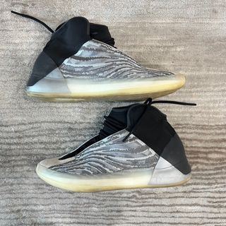 Yeezy Quantum UK10.5/US11