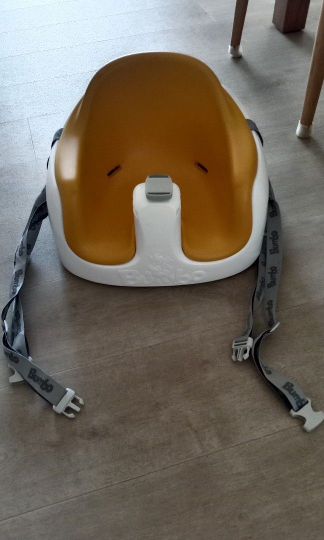 yellow/white Bumbo multi seat with tray (3 in 1), Babies & Kids, Baby