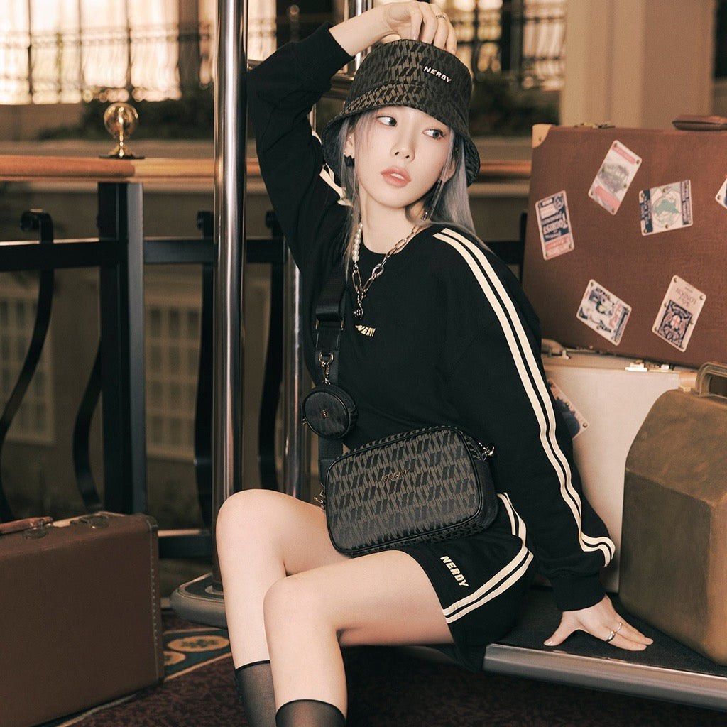NERDY X TAEYEON Women s Crop NY Sweatshirt
