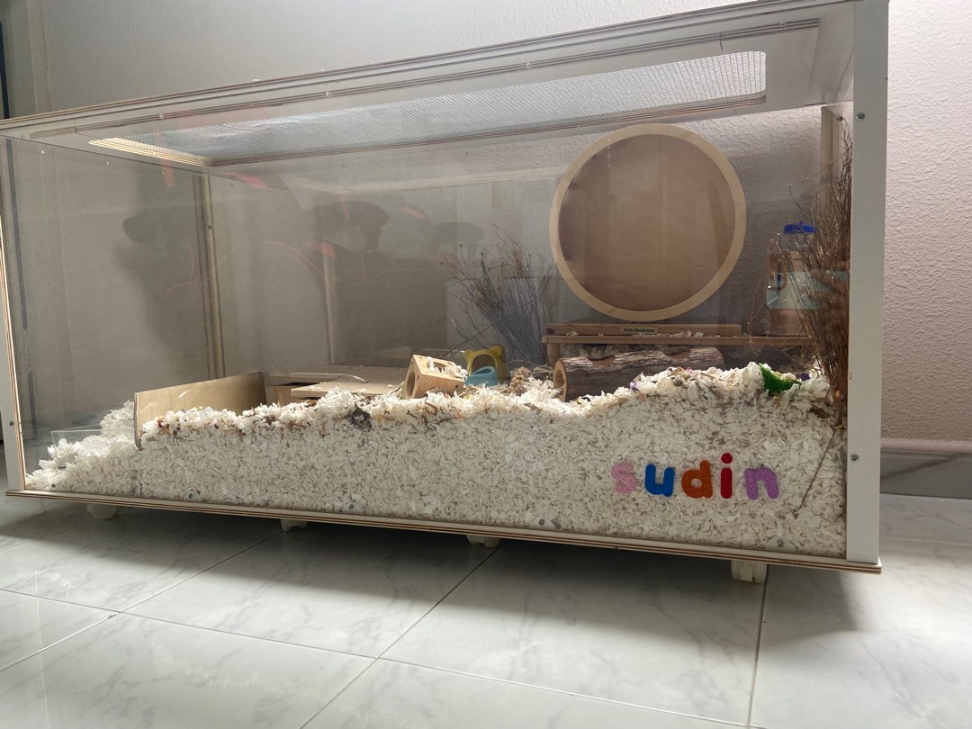 living world green eco habitat for sale