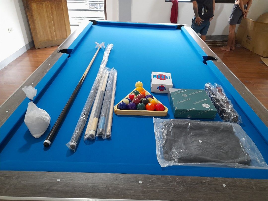 Ailex billiard table brand new, Sports Equipment, Sports & Games