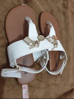 (Category: ) located in . Submitted by loveshop8 (Listing ID 1194695893, Image 1). Description: .