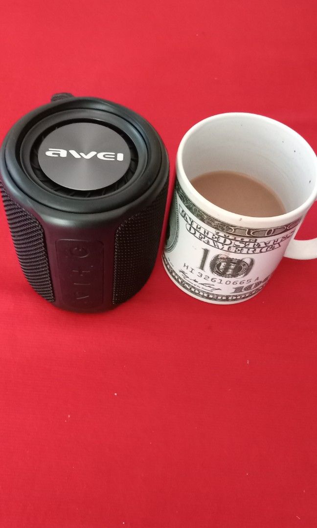Awei blutooth speaker (Category: Portable Music Players) located in Taytay. Submitted by joselaquino (Listing ID 1194747370, Image 2). Description: brandnew awei blutooth speaker.