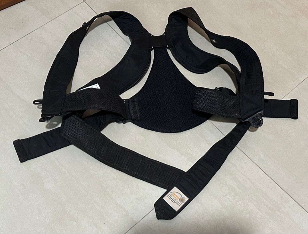 Baby Bjorn Carrier, Babies & Kids, Going Out, Carriers & Slings on