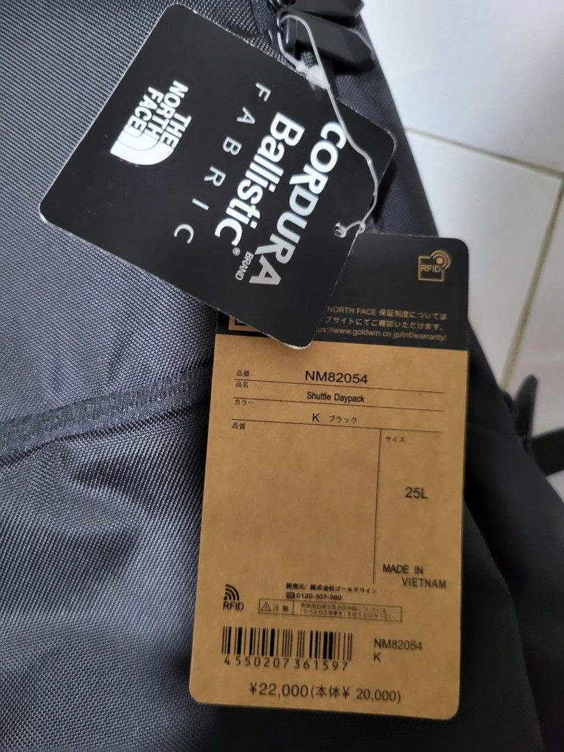 Backpack (Category: Backpacks) located in Singapore. Submitted by raymorris (Listing ID 1194625046, Image 3). Description: 30cm x 45cm x 10cm.