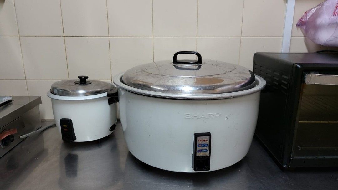 Big rice cooker for sale, TV & Home Appliances, Kitchen Appliances, Cookers on Carousell