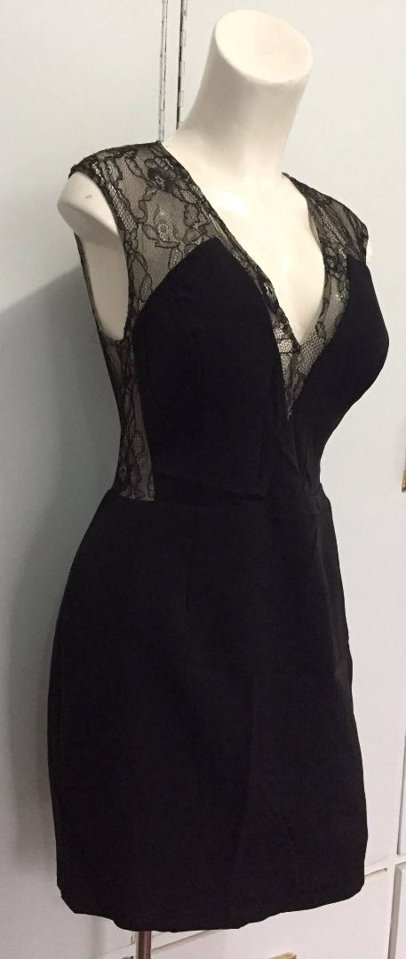 Aqua brand lace shop dress