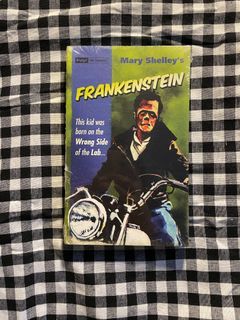 (Brand New-PB) Frankenstein - Mary Shelly (Pulp Classic)