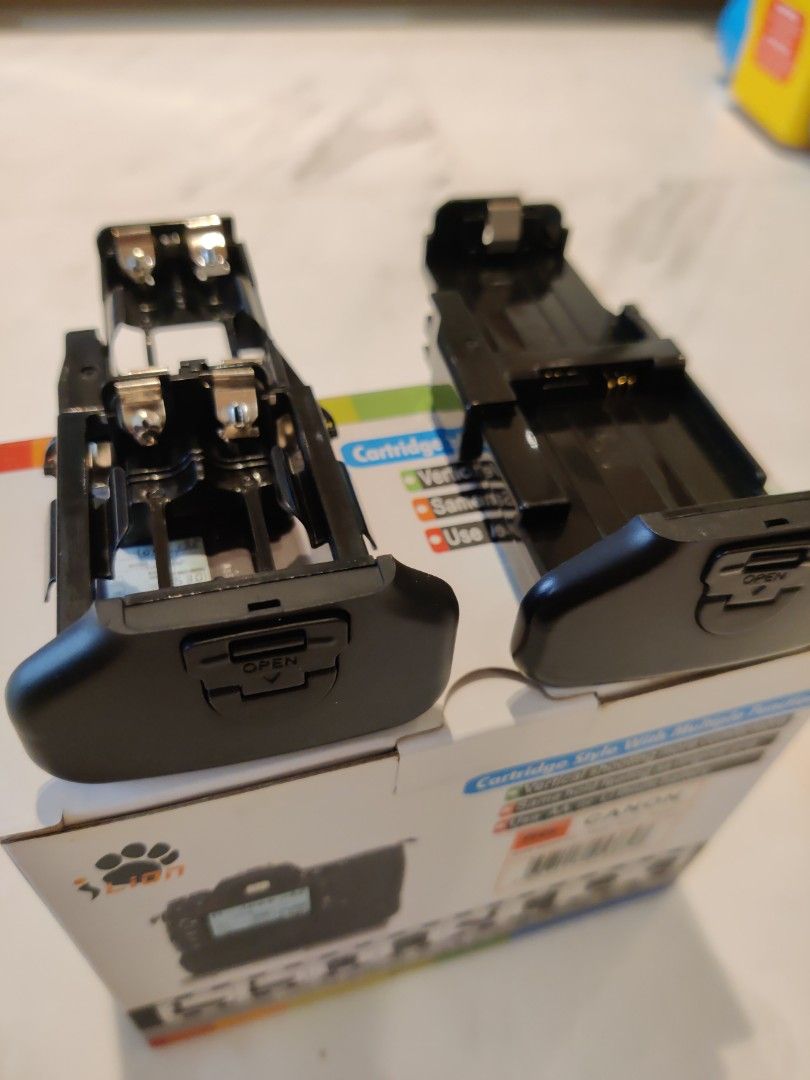 Canon battery grip, Photography, Cameras on Carousell