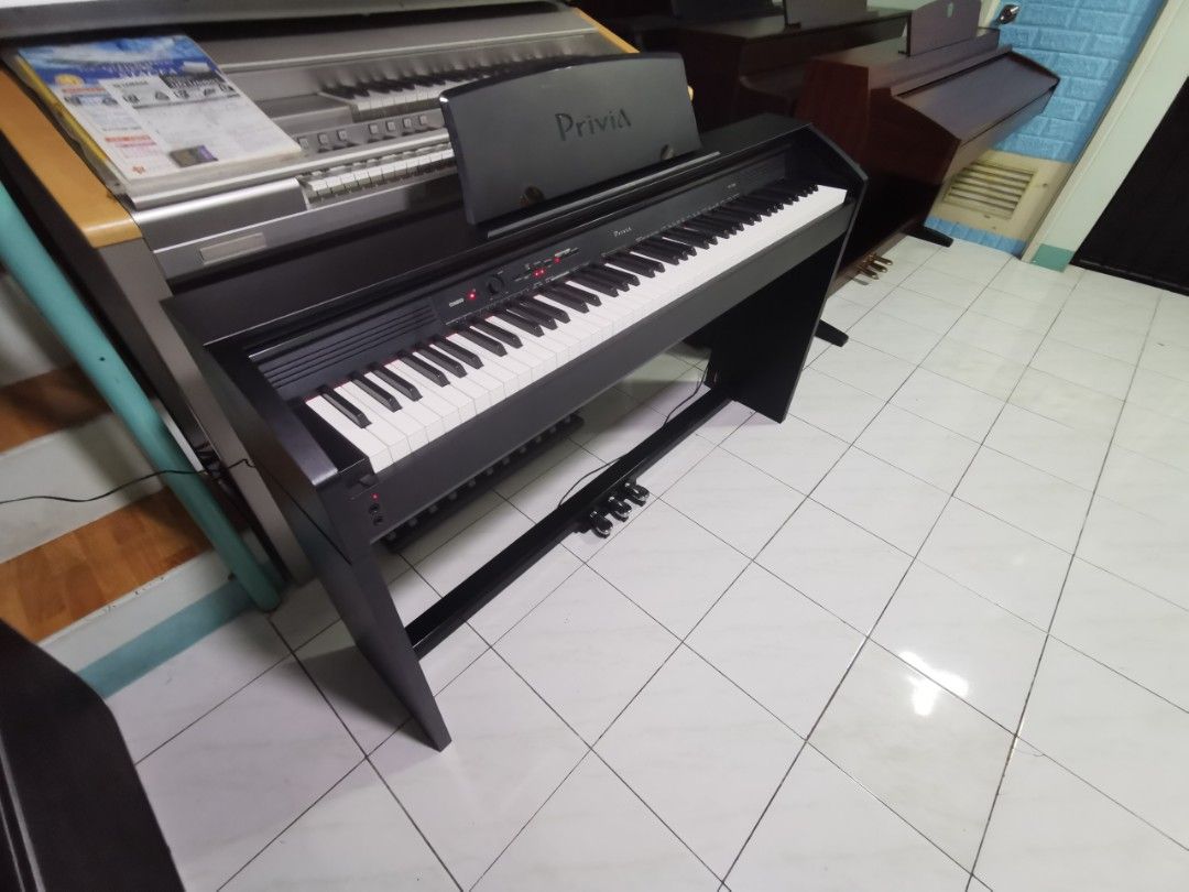 Casio privia px760 digital piano, Hobbies & Toys, Music & Media