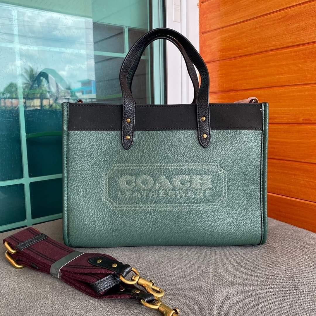 COACH FIELD TOTE 30 IN COLORBLOCK WITH COACH BADGE BRASS/AMAZON GREEN  MULTI, Women's Fashion, Bags & Wallets, Tote Bags on Carousell
