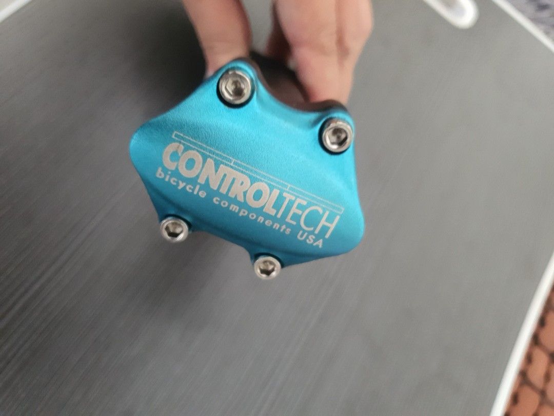 Controltech One Stem (Category: Parts & Accessories) located in Singapore. Submitted by wilson-ng (Listing ID 1194622982, Image 7). Description: Specifcation: Length: 100mm Angle: 5⁰ Material: AL6061 Handlebar Mount Dia: Ø31.8mm Weight: 162g.