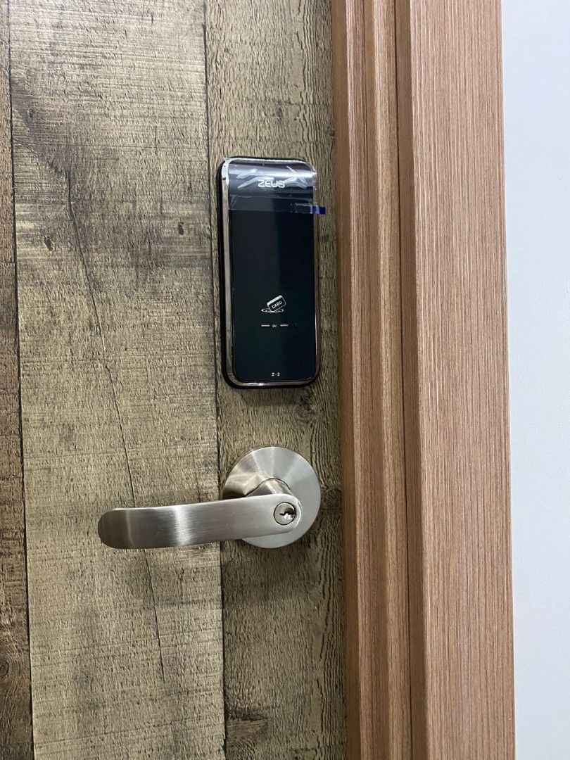 Zeus Digital door lock [FREE delivery & installation], Furniture & Home