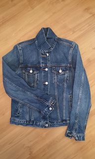 (Category: ) located in . Submitted by claraloh13 (Listing ID 1191533613, Image 1). Description: .