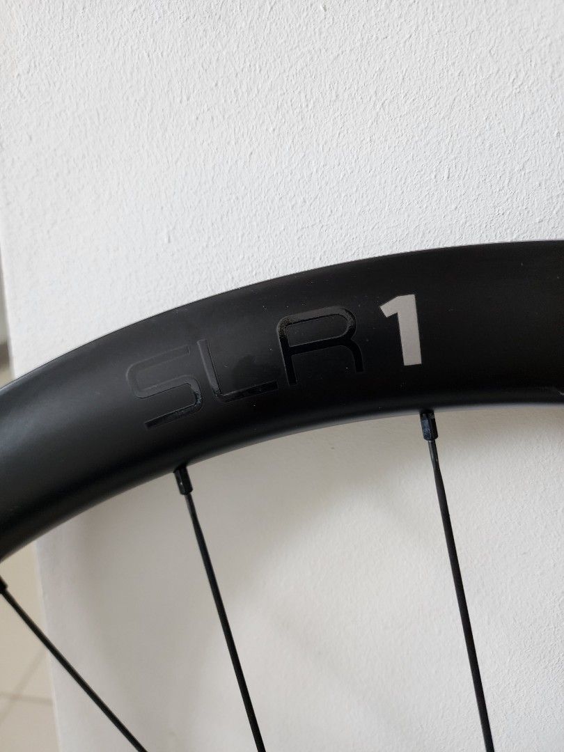 Giant SLR 1 42 Hookless, Sports Equipment, Bicycles & Parts