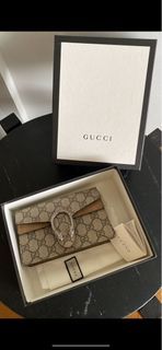 Gucci supreme super mini bag