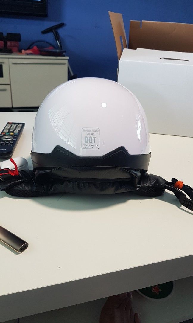 Half helmet with retractable half visor (cafe racer/scooter/cruiser